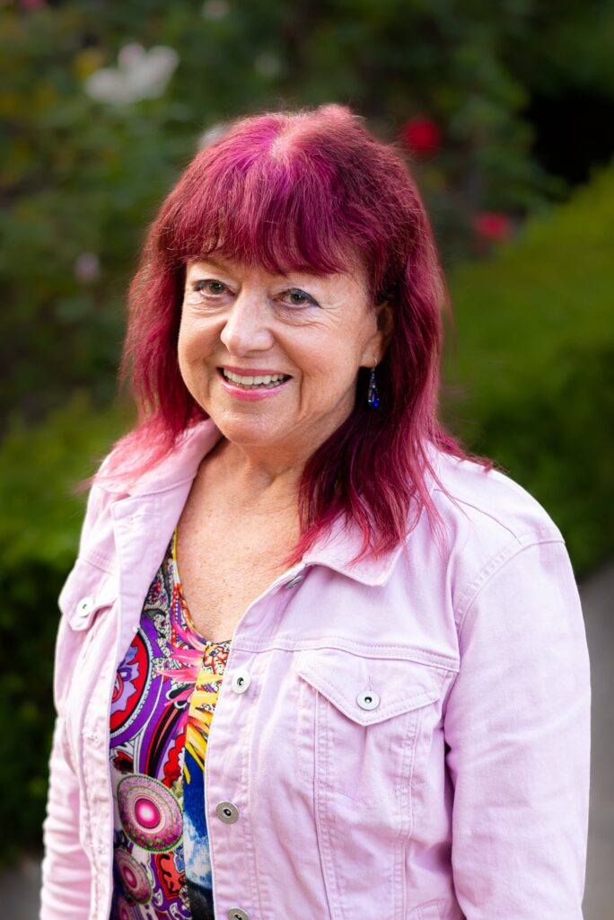 Gwen Chiaramonte LCSW | Teen and Adults Therapists